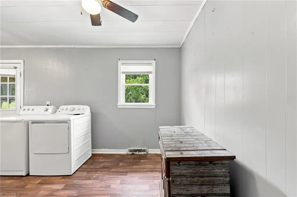 1208 Wallace Street Burlington, NC 27217