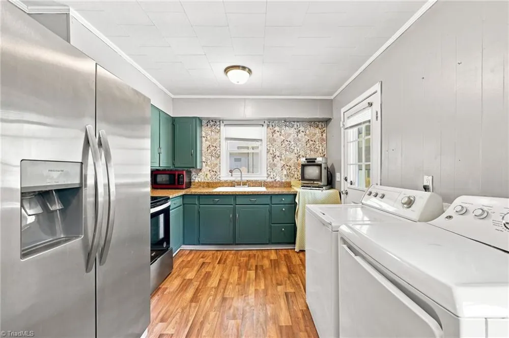 1208 Wallace Street Burlington, NC 27217