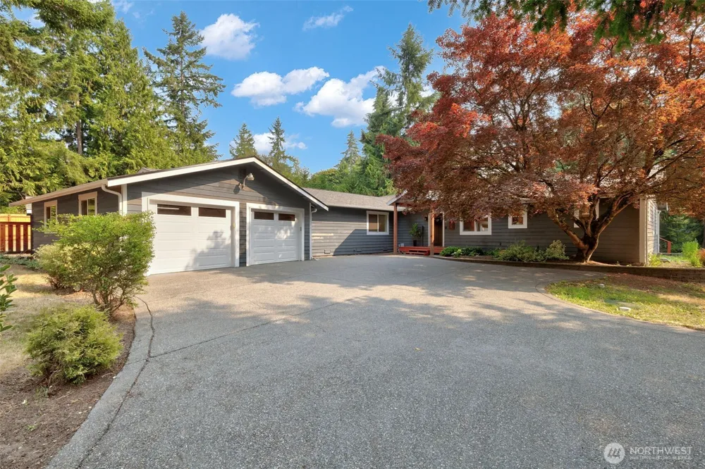 635 NE Stenman Lane Poulsbo, WA 98370