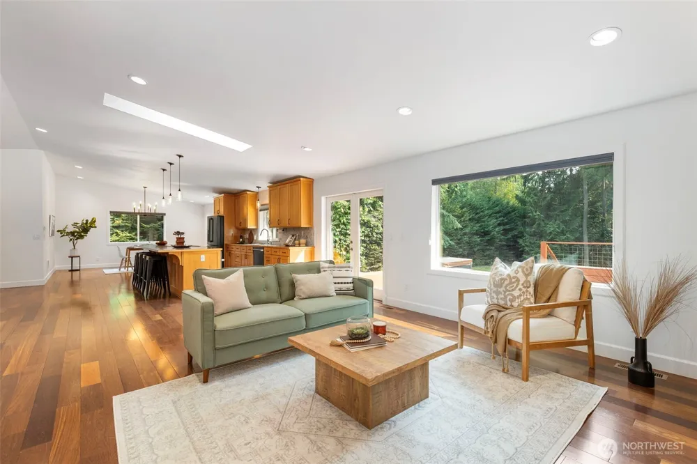 635 NE Stenman Lane Poulsbo, WA 98370