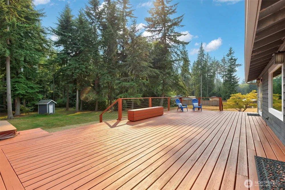 635 NE Stenman Lane Poulsbo, WA 98370