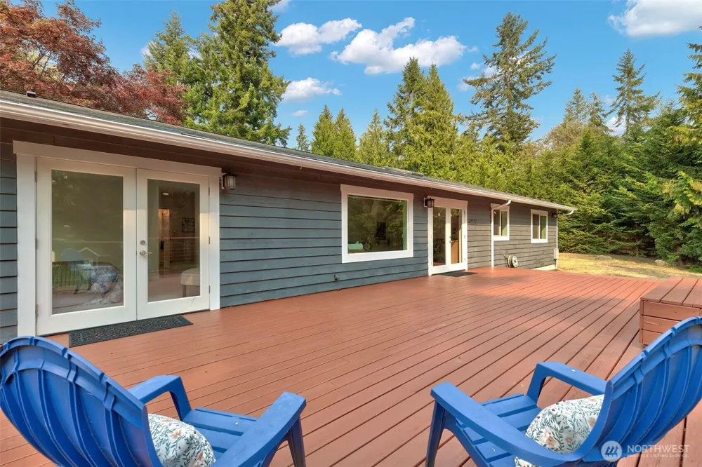635 NE Stenman Lane Poulsbo, WA 98370
