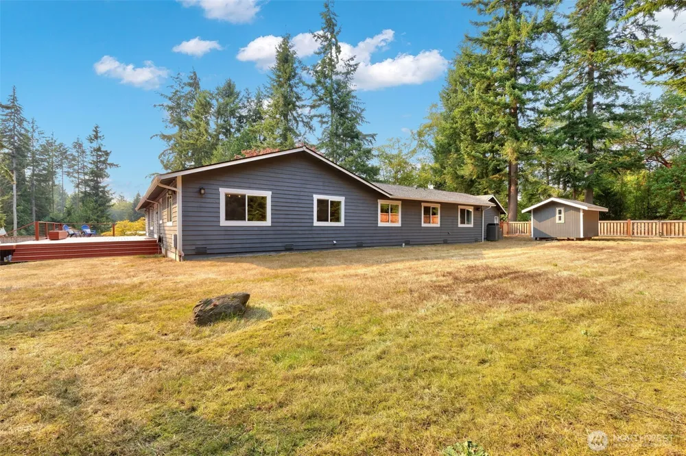 635 NE Stenman Lane Poulsbo, WA 98370