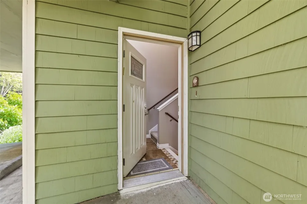 13229 SE 256th Street #J4 Kent, WA 98042