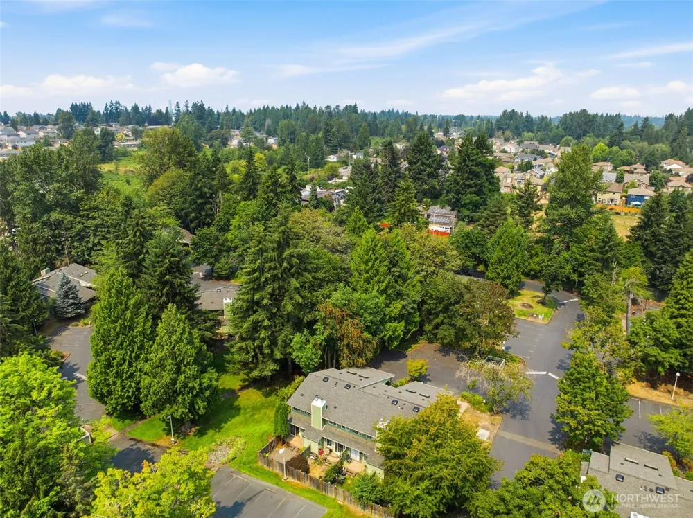 13229 SE 256th Street #J4 Kent, WA 98042