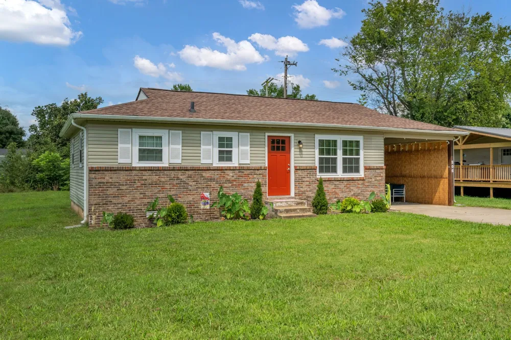 206 Murphree Ave Waverly, TN 37185