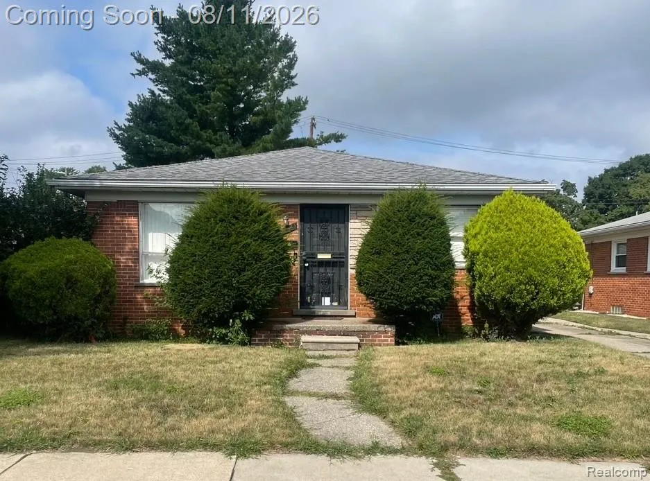 8841 Wormer Redford Charter Township, MI 48239