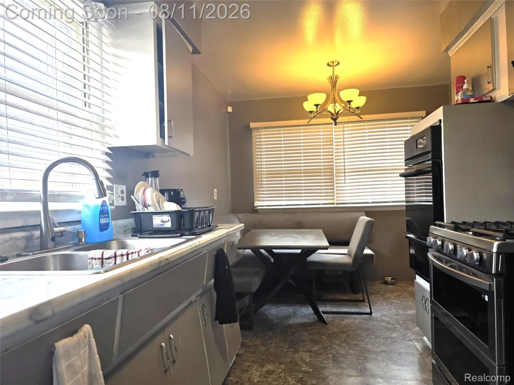 8841 Wormer Redford Charter Township, MI 48239