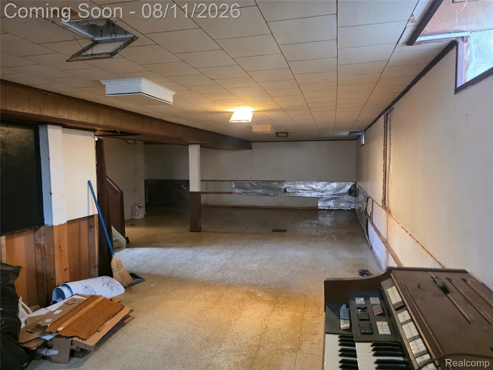 8841 Wormer Redford Charter Township, MI 48239