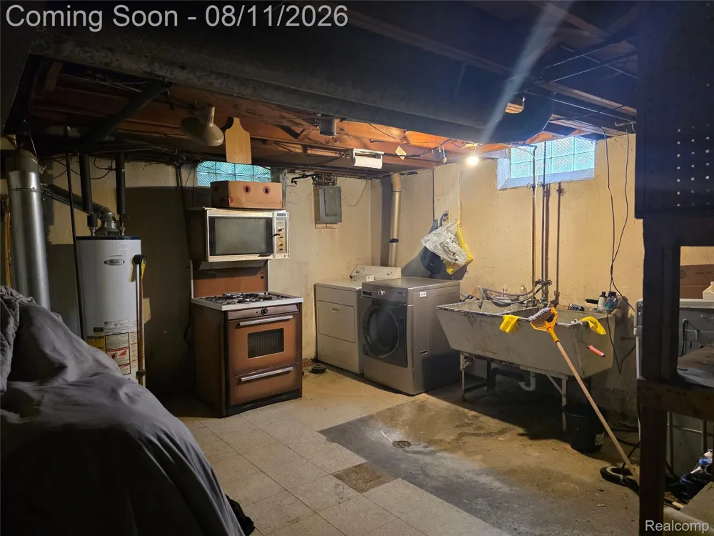 8841 Wormer Redford Charter Township, MI 48239