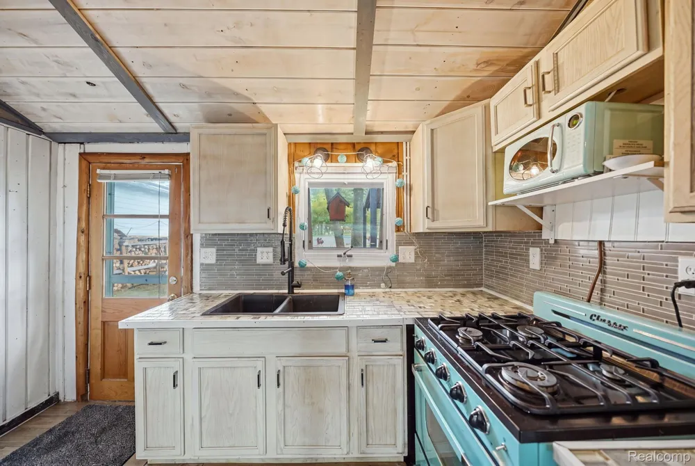4599 Port Austin Road Lake Township, MI 48725