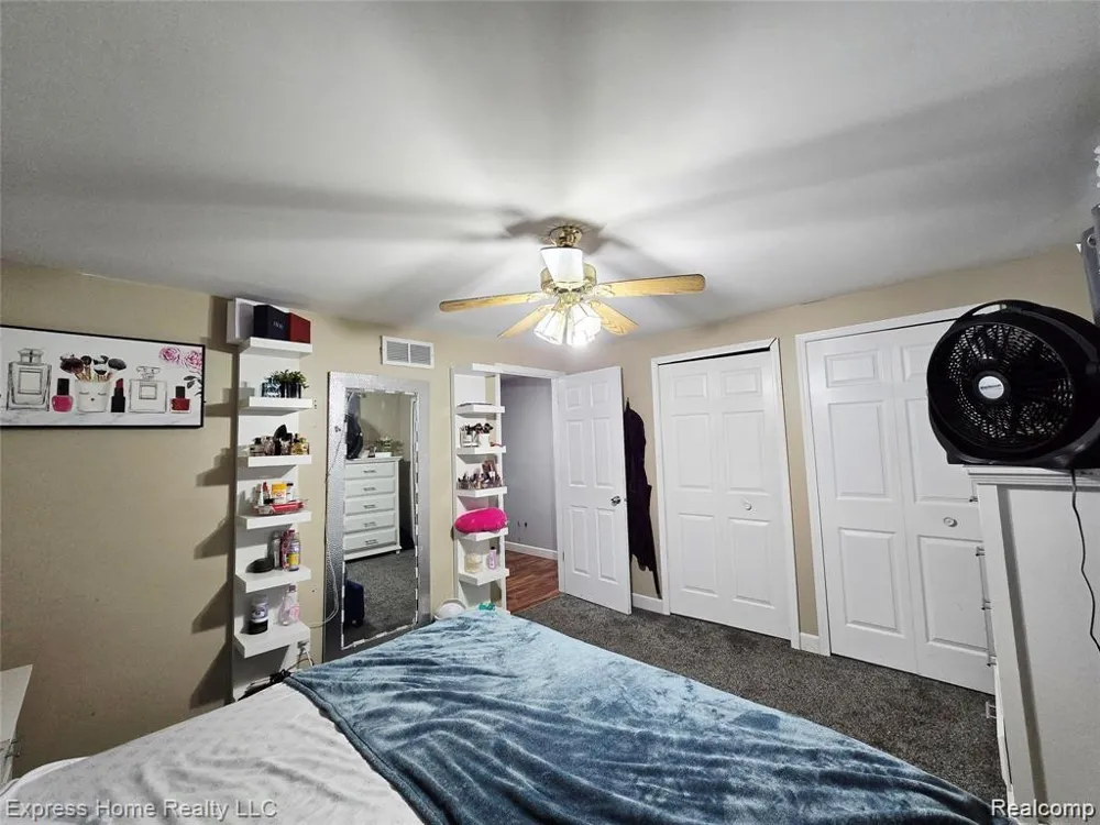 36177 Waltham Drive Sterling Heights City, MI 48310