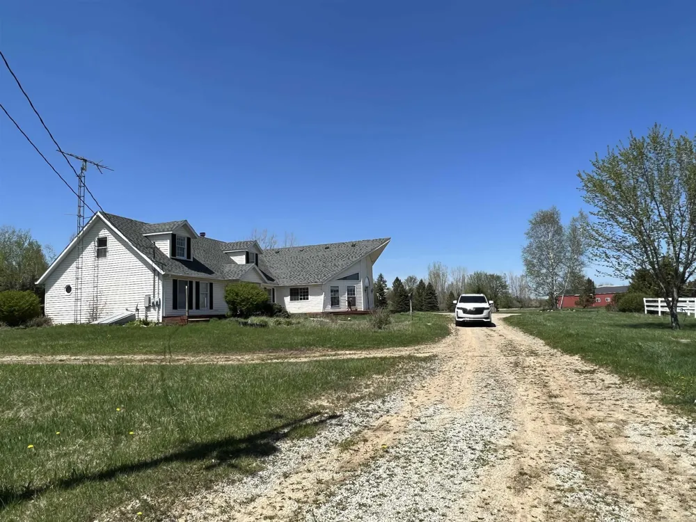 6600 Cemetery Road Unknown, MI 48727