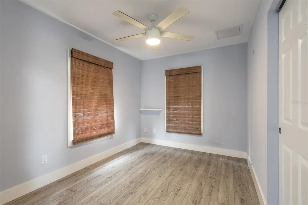 808 E 16TH AVENUE New Smyrna Beach, FL 32169