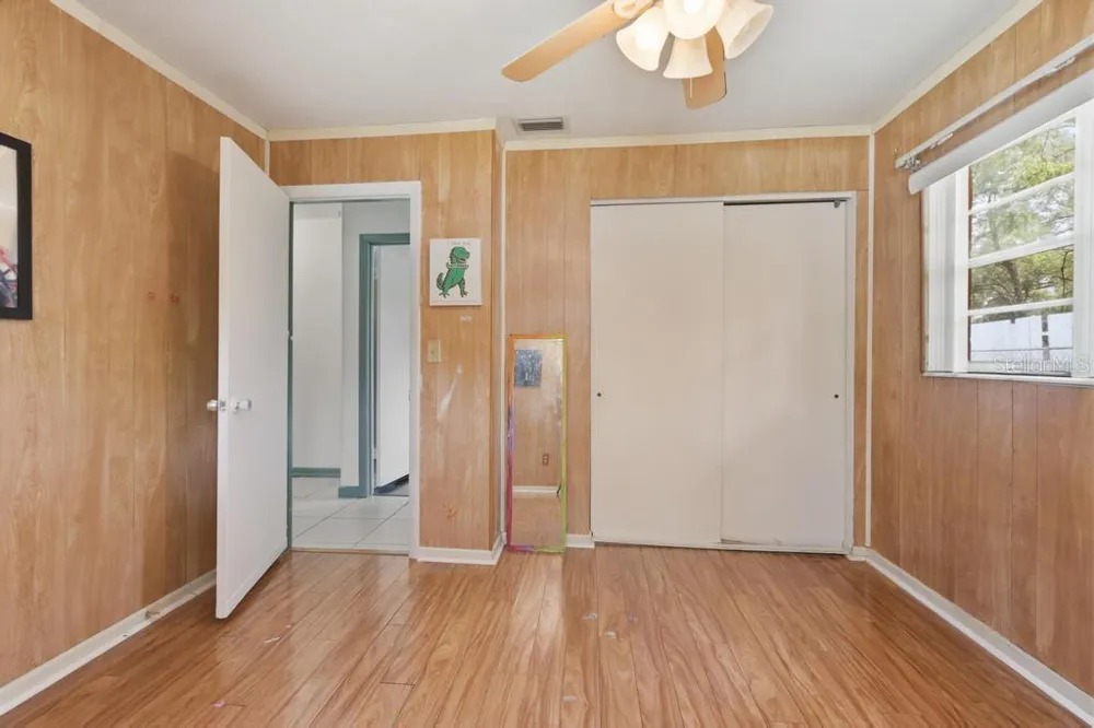 812 W FRANKLIN AVENUE Deland, FL 32720
