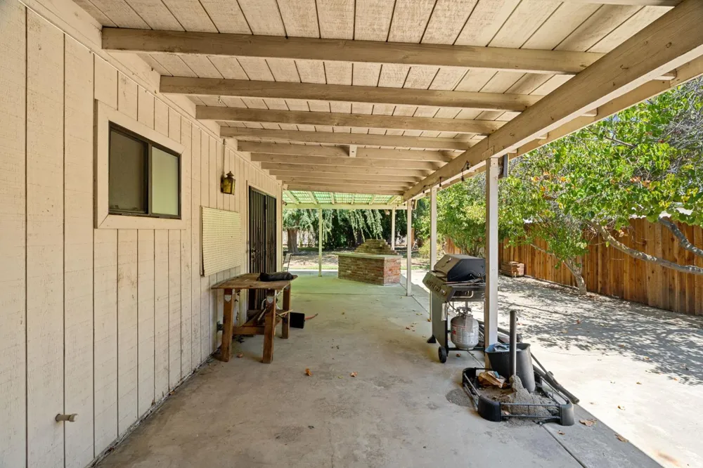 2212 Goldridge Street Selma, CA 93662