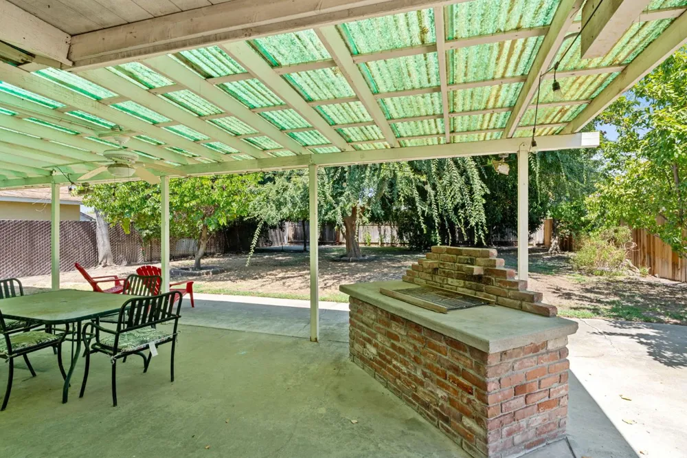 2212 Goldridge Street Selma, CA 93662