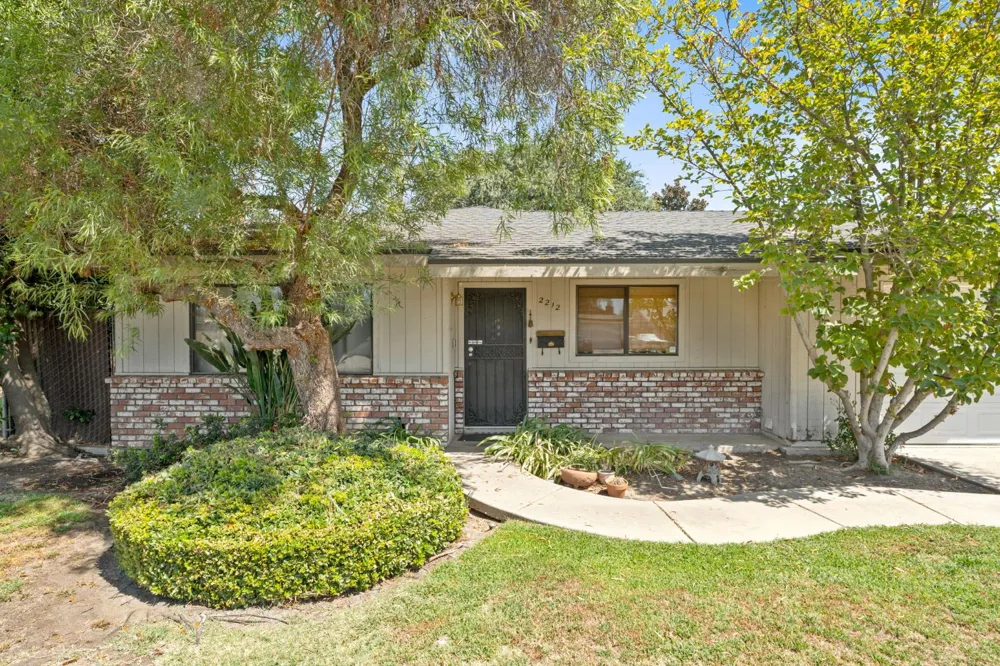 2212 Goldridge Street Selma, CA 93662