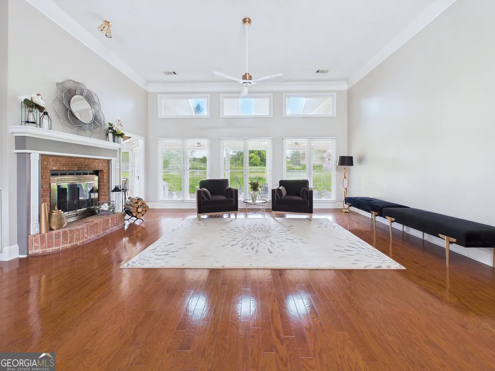 115 Raintree DR Warner Robins, GA 31088