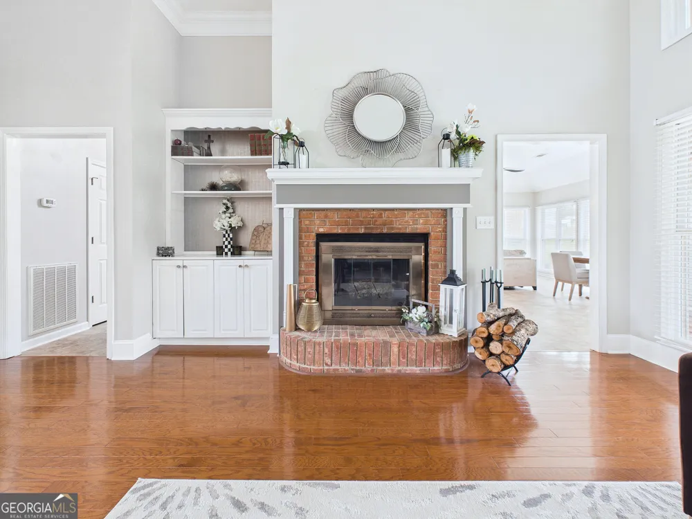 115 Raintree DR Warner Robins, GA 31088