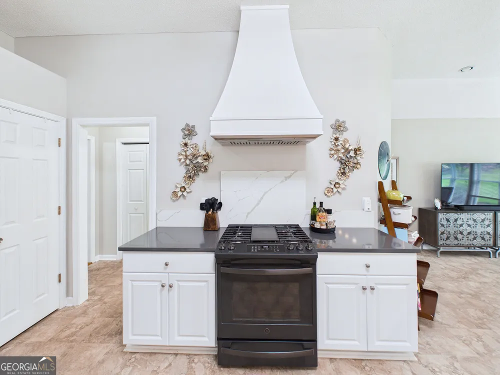 115 Raintree DR Warner Robins, GA 31088