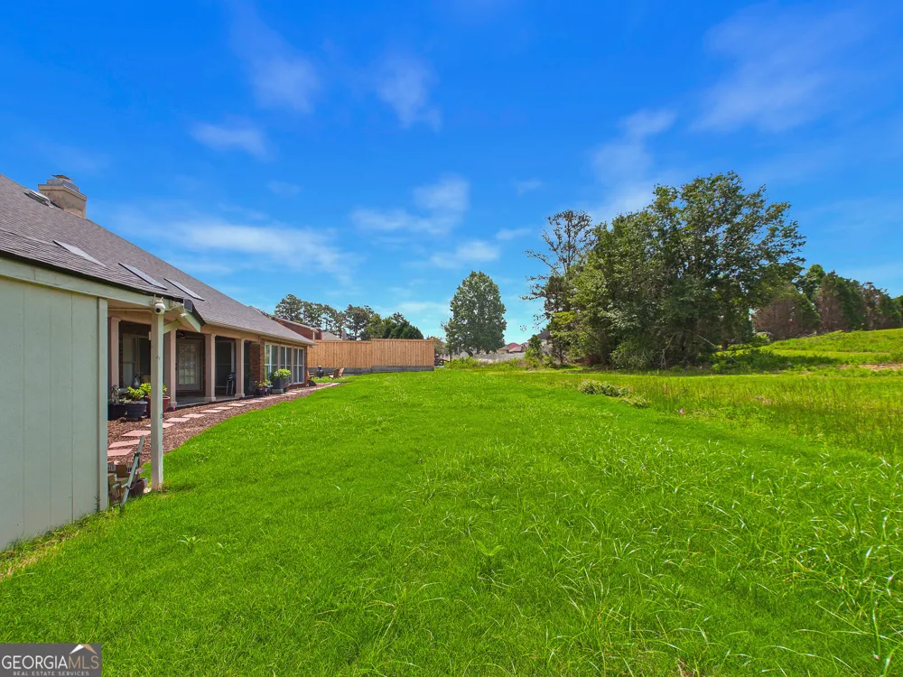 115 Raintree DR Warner Robins, GA 31088