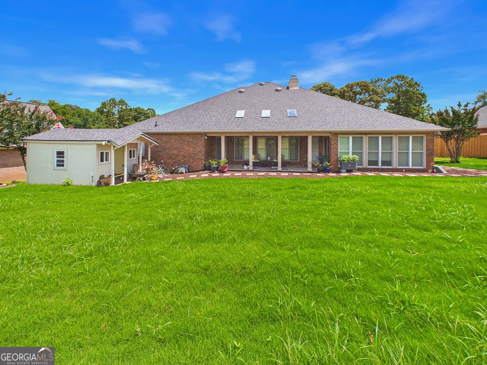 115 Raintree DR Warner Robins, GA 31088