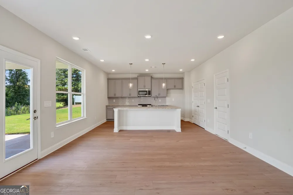 20 Sherwood DR Commerce, GA 30529