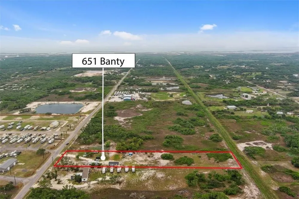 615 Banty Aransas Pass, TX 78336