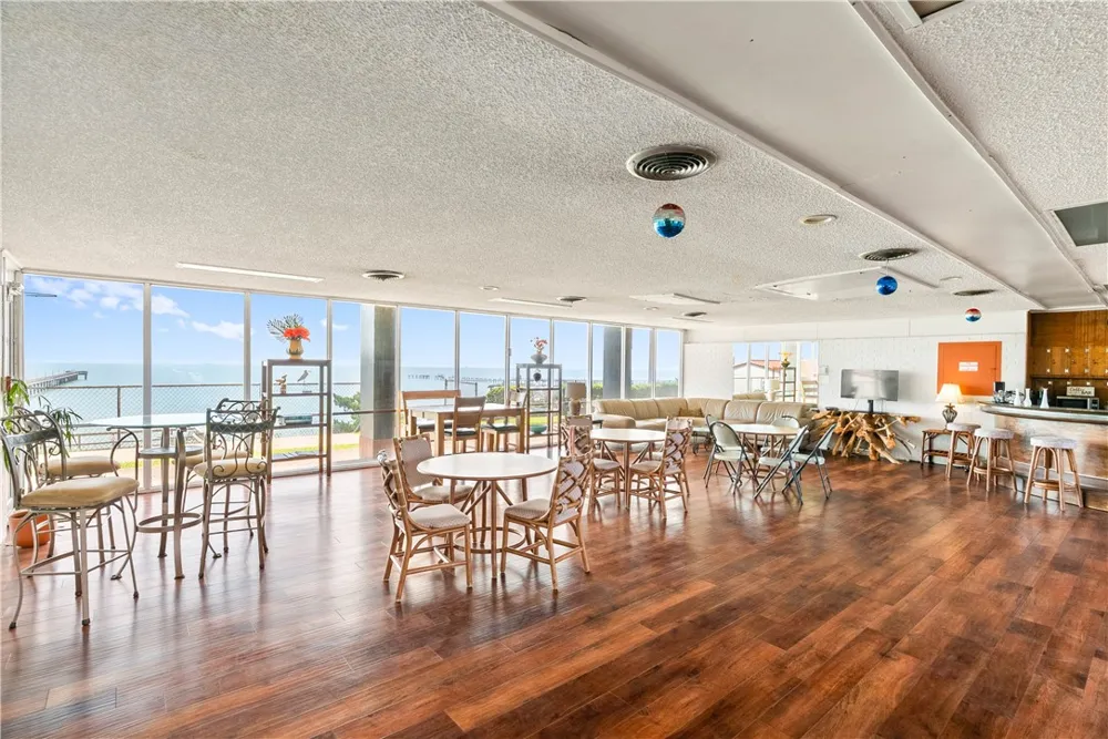 4302 Ocean Drive #32 Corpus Christi, TX 78412