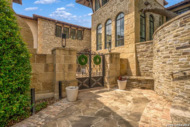 18 Crescent San Antonio, TX 78257