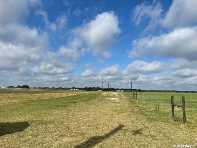 3424 County Road 307 La Vernia, TX 78121