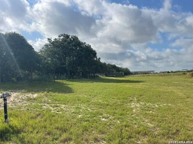 3424 County Road 307 La Vernia, TX 78121