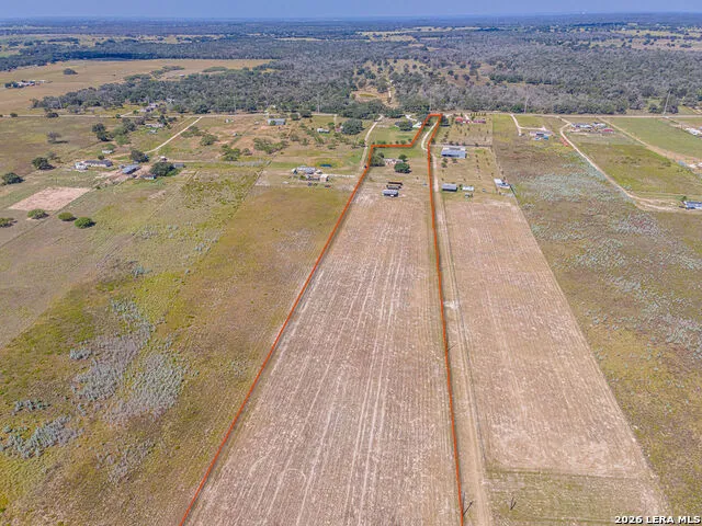 3424 County Road 307 La Vernia, TX 78121
