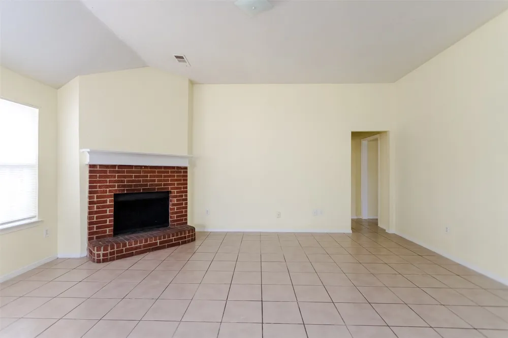 1015 Balkan Drive Lancaster, TX 75134