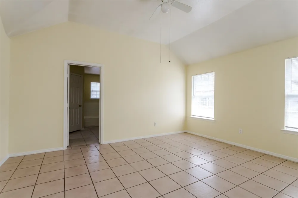1015 Balkan Drive Lancaster, TX 75134