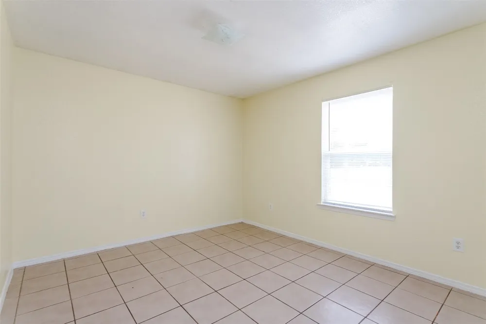 1015 Balkan Drive Lancaster, TX 75134