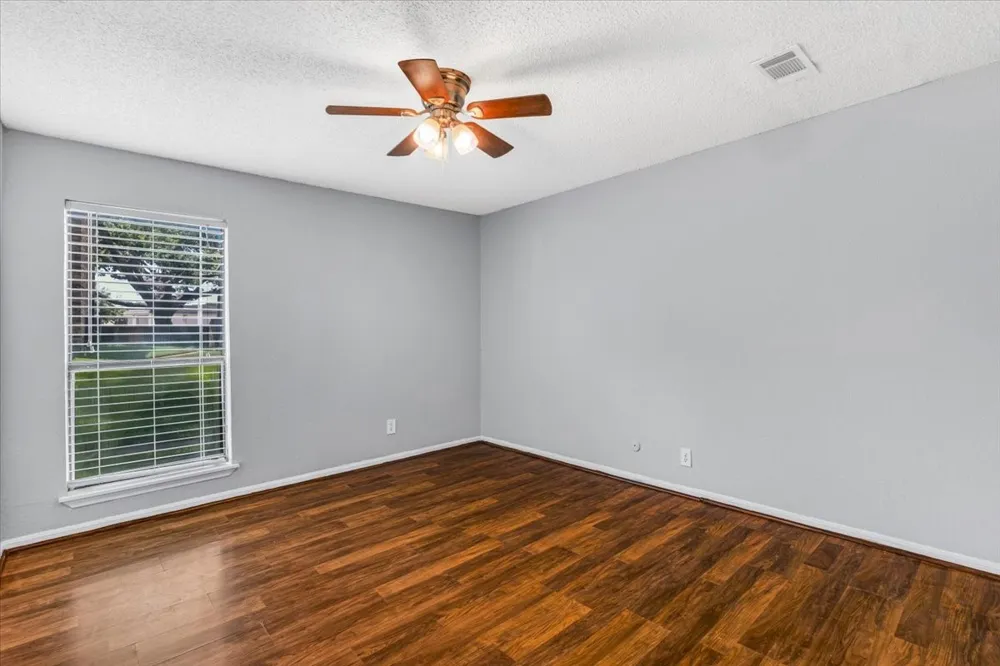 1908 Cloisters Drive #511 Arlington, TX 76011