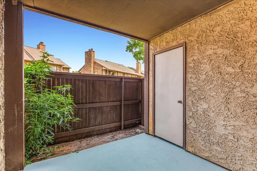 1908 Cloisters Drive #511 Arlington, TX 76011