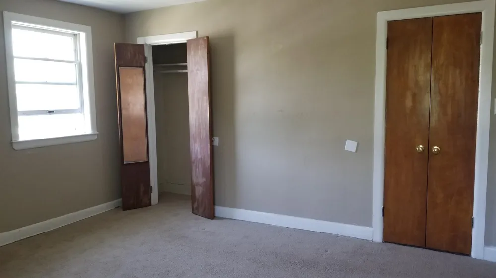 683 AVENUE E Bayonne, NJ 07002