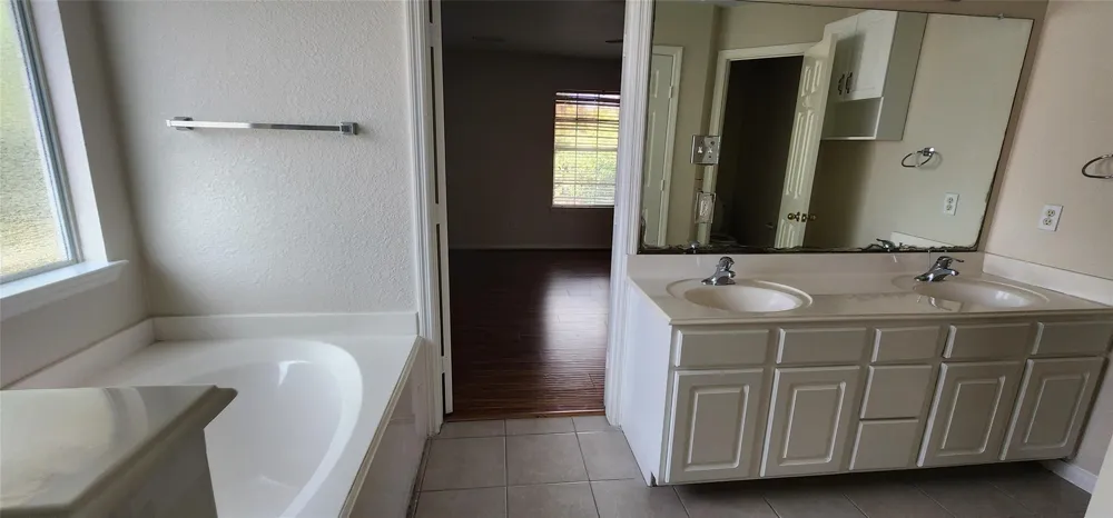 9710 Fieldbloom Lane Sugar Land, TX 77498