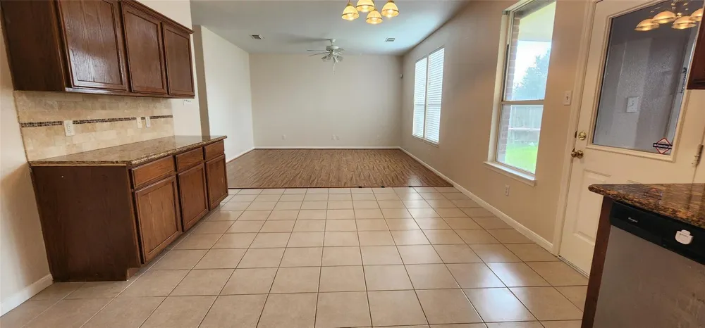9710 Fieldbloom Lane Sugar Land, TX 77498