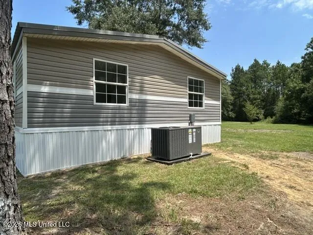 19320 Eldridge Drive Saucier, MS 39574