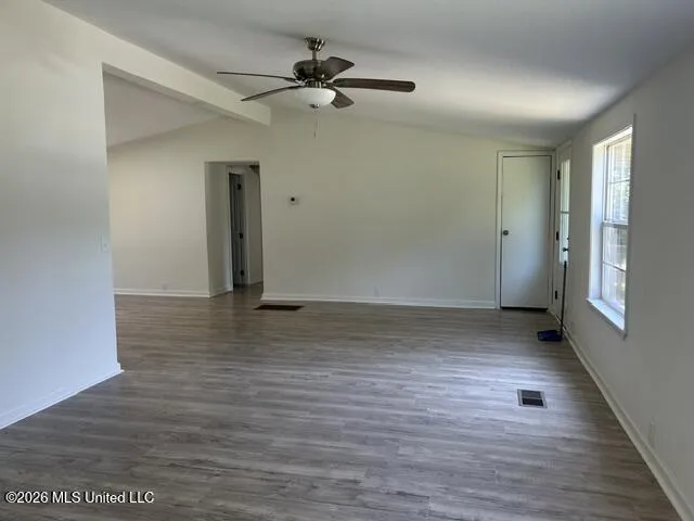 19320 Eldridge Drive Saucier, MS 39574