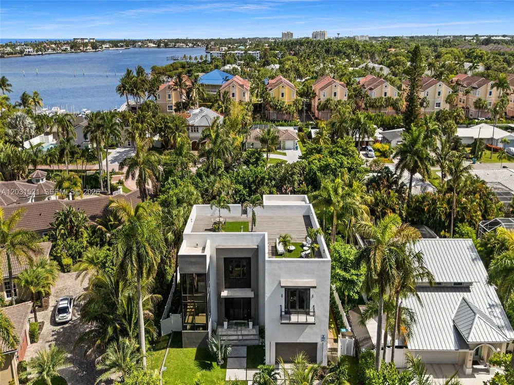638 Lakeside Harbor Boynton Beach, FL 33435
