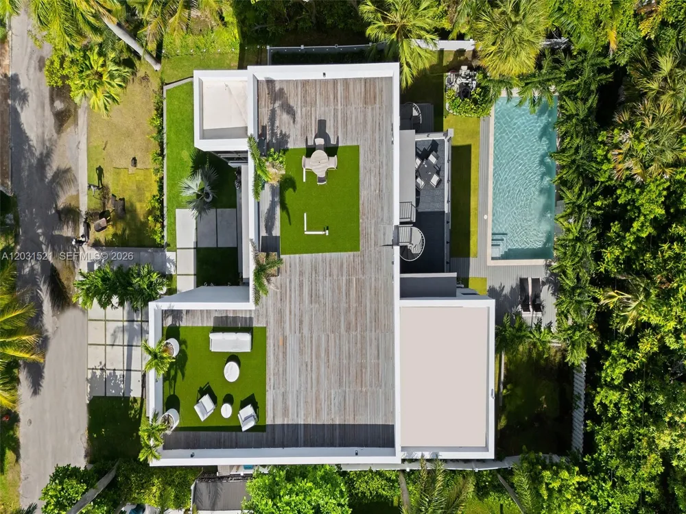638 Lakeside Harbor Boynton Beach, FL 33435