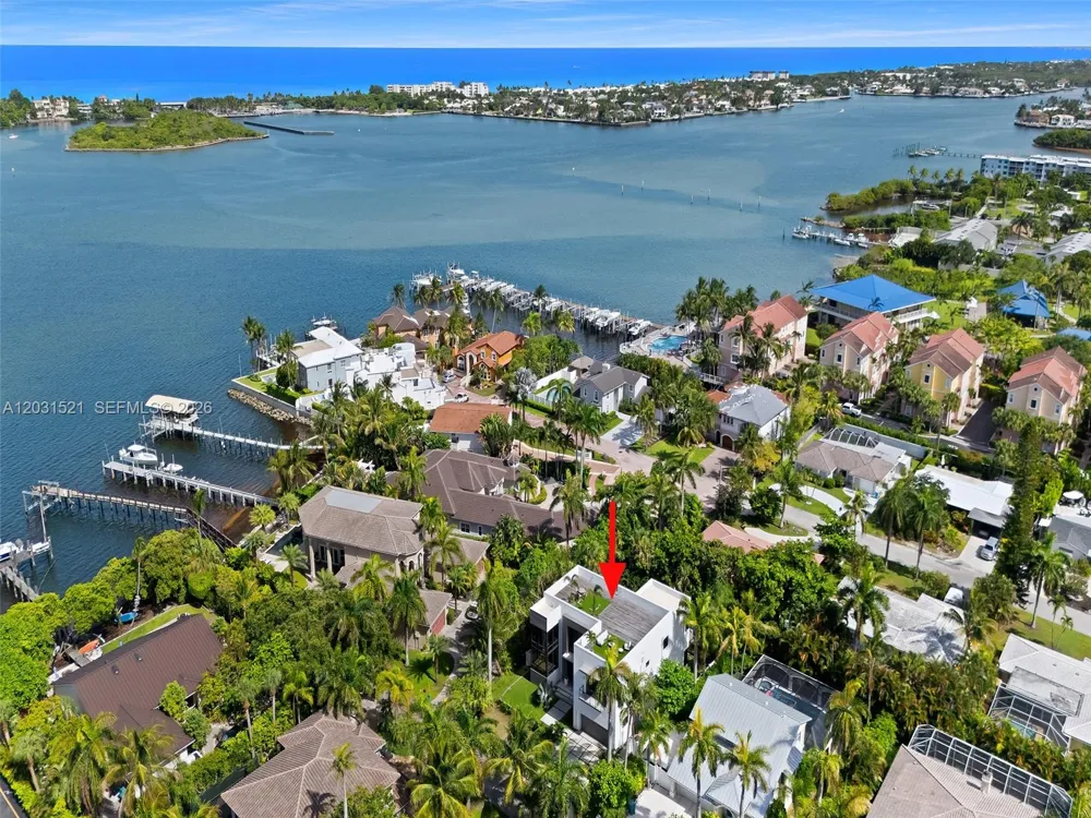 638 Lakeside Harbor Boynton Beach, FL 33435