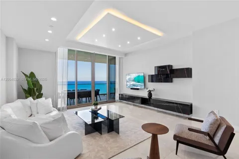 17901 Collins Ave #1803
