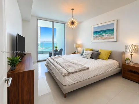 900 Biscayne Blvd #4410