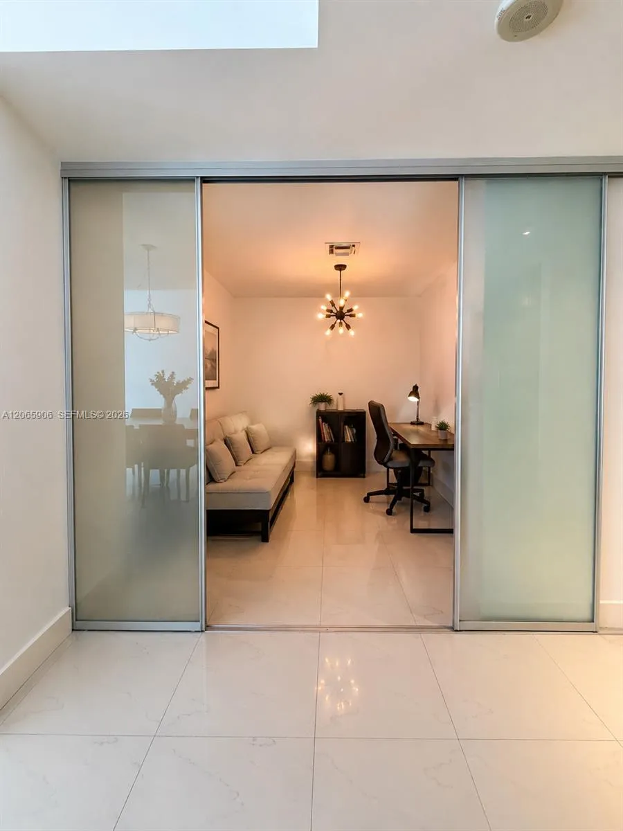 900 Biscayne Blvd #4410 Miami, FL 33132